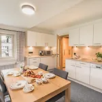 Lingg Apartament *